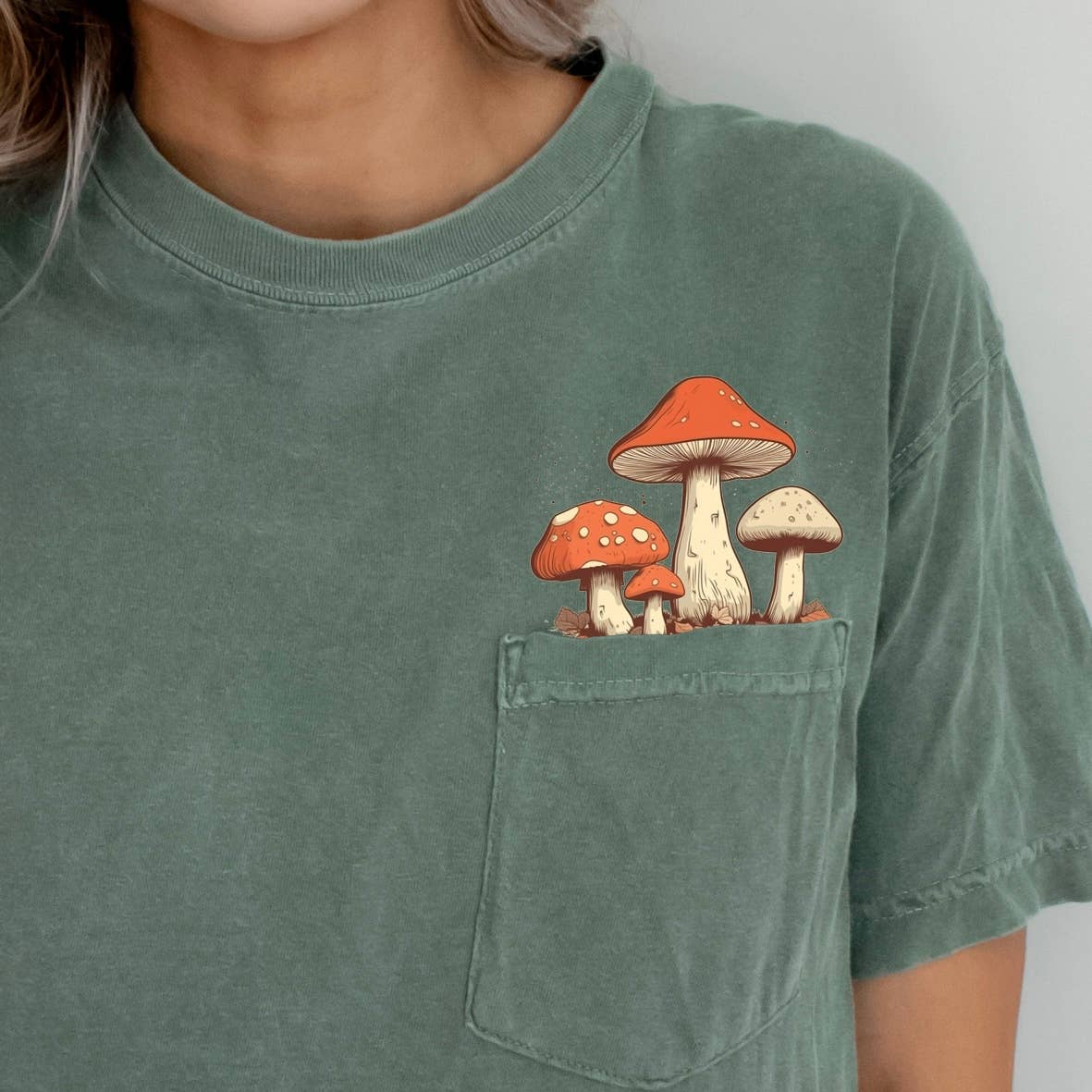 Forest Fungi Green Pocket T-shirt - Nature Lover's Tee - Foxy’s