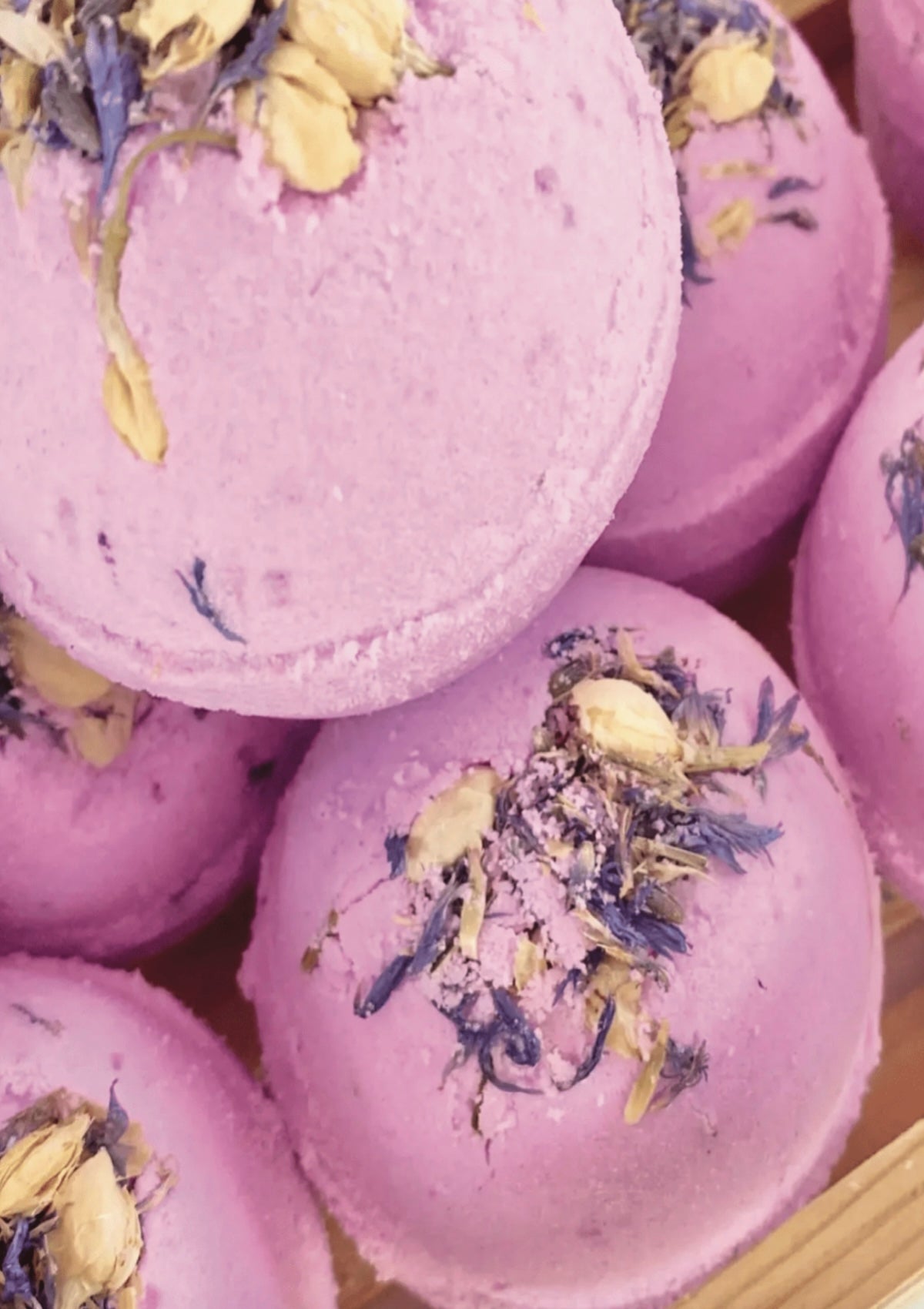 Lavender Bath Bomb, Dream Weaver Bath Bomb - Foxy’s