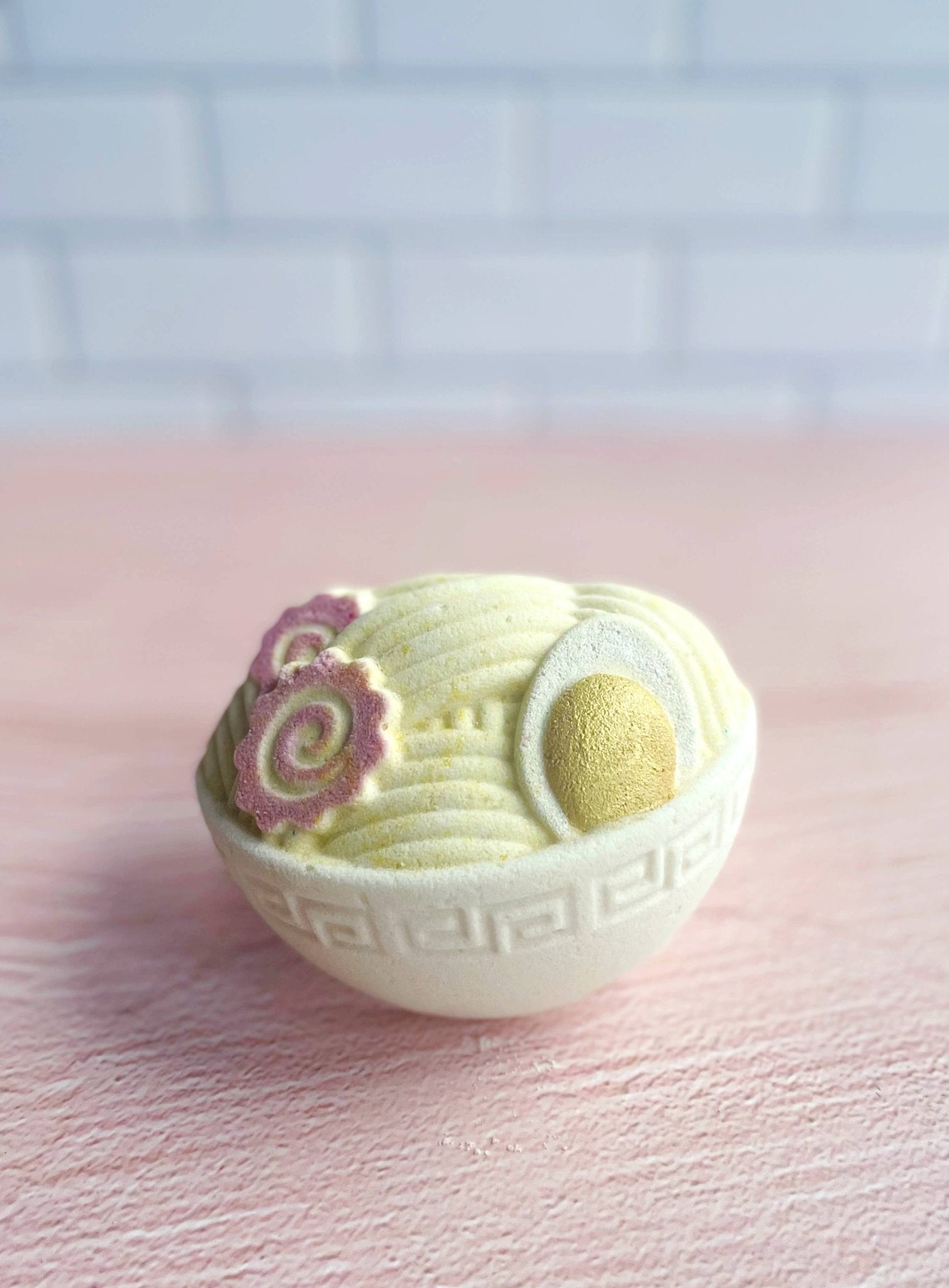 ramen noodle shaped bath bomb for baths