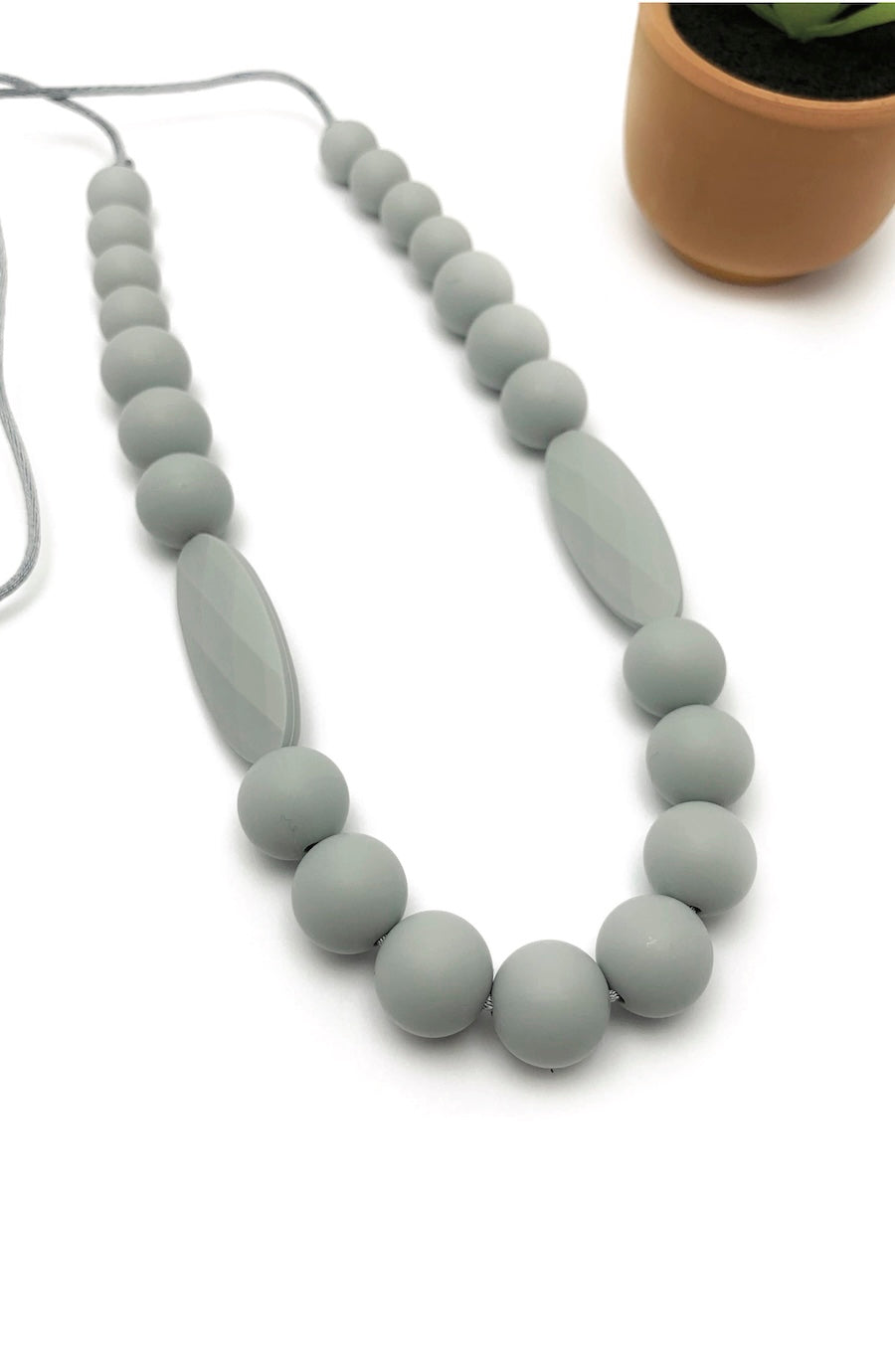 grey-silicone-baby-teething-necklace