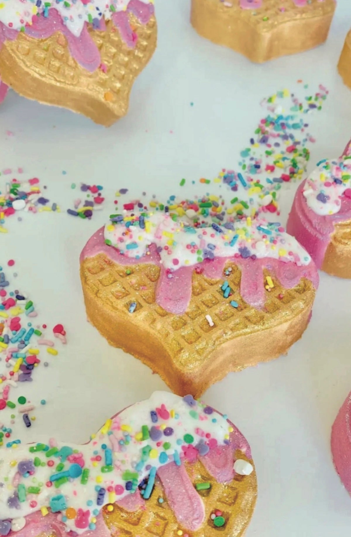 Ice Cream Cone Heart Bath Bomb, Bubble Gum Scented Bath Bomb - Foxy’s