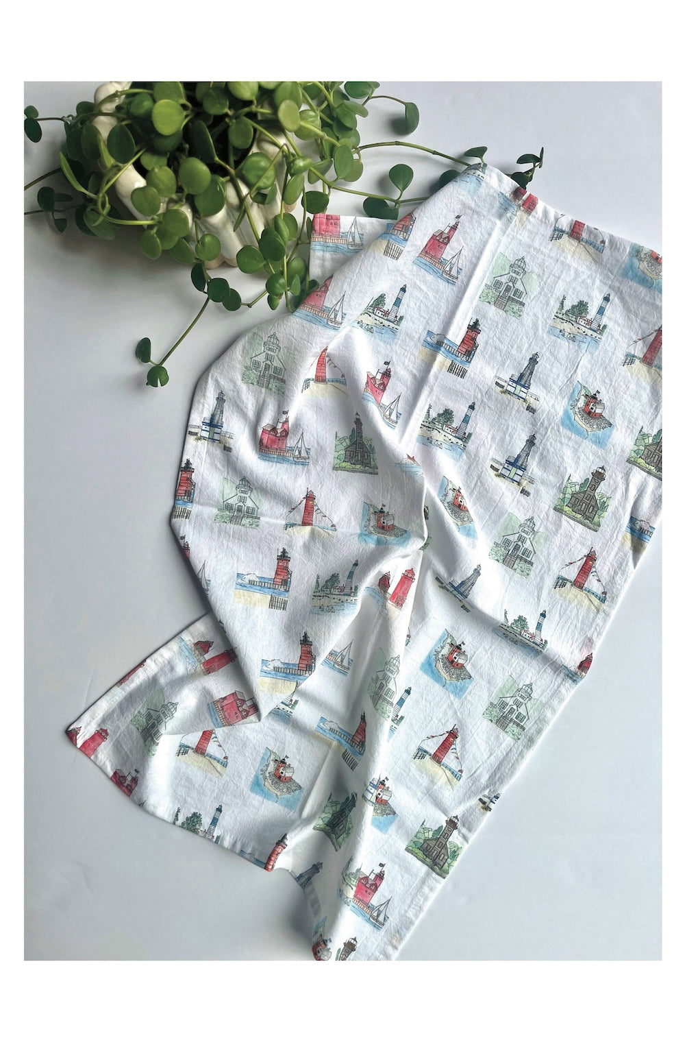 Michigan lighthouse tea towel,