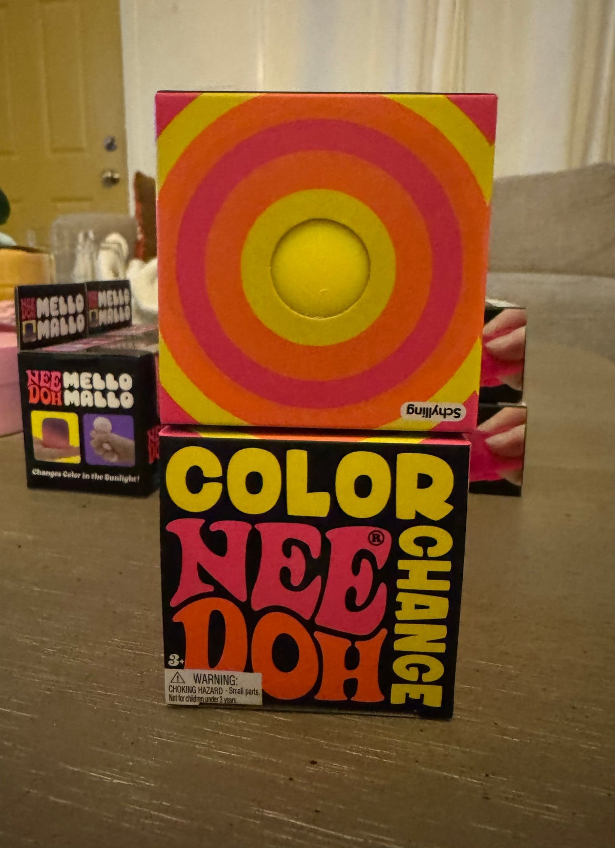 Color Change NeeDoh - Foxy’s