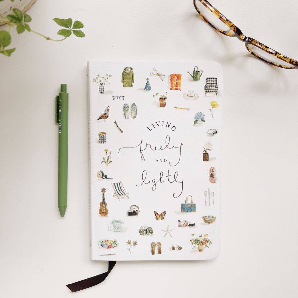 Living freely and lightly journal - Foxy’s