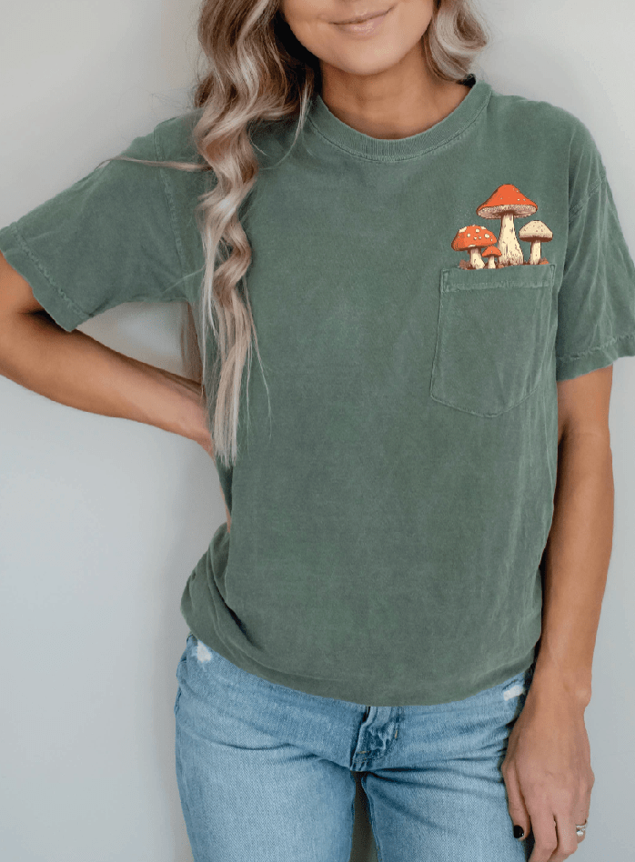 Forest Fungi Green Pocket T-shirt - Nature Lover's Tee - Foxy’s