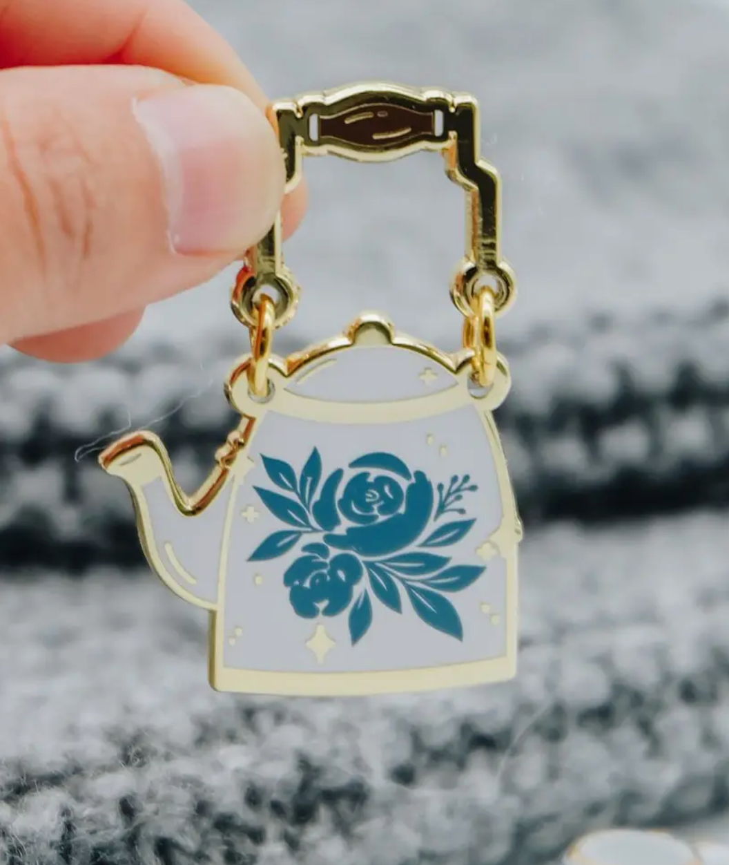 pin shaped like a tea kettle
