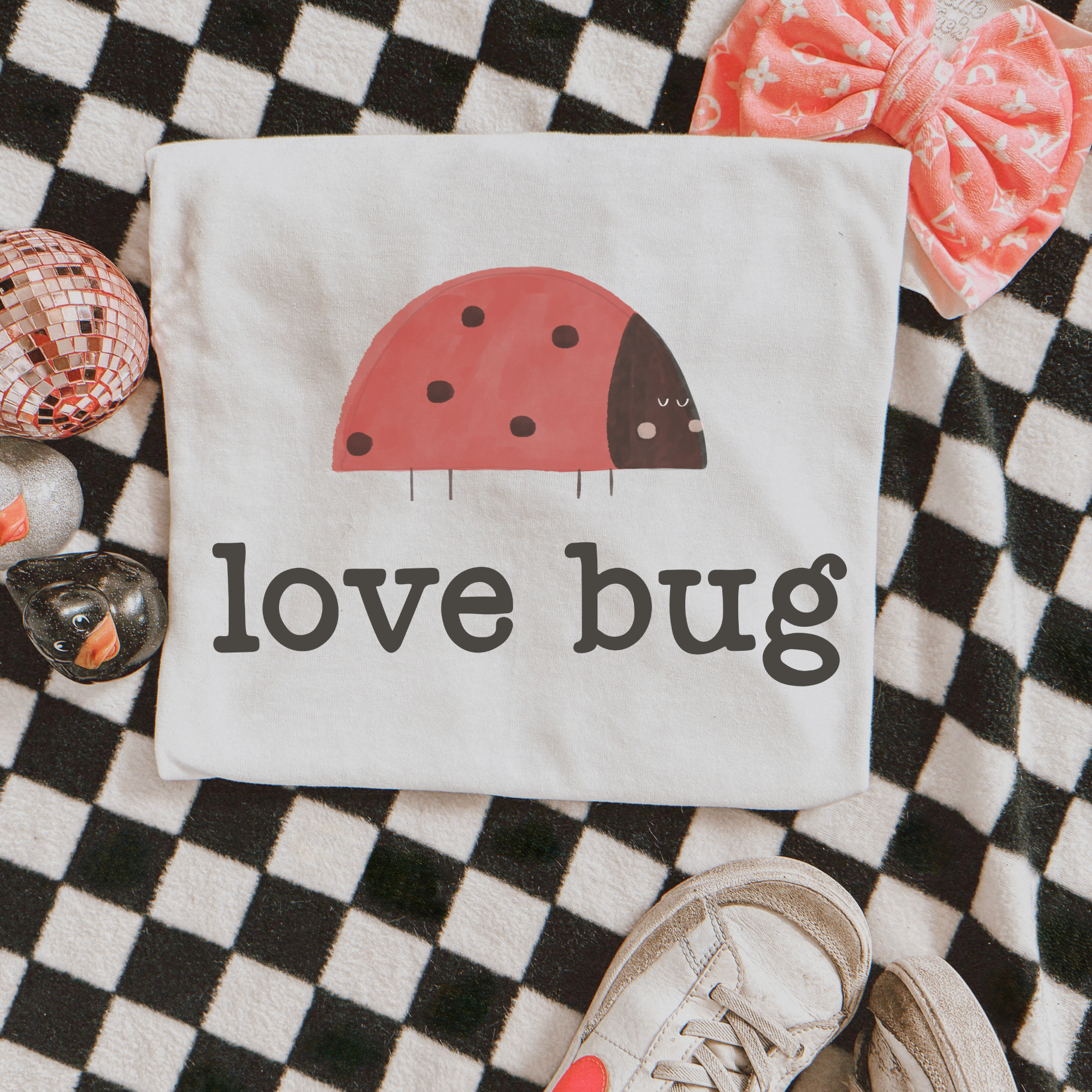 white love bug t-sihirt with lady bug for toddler