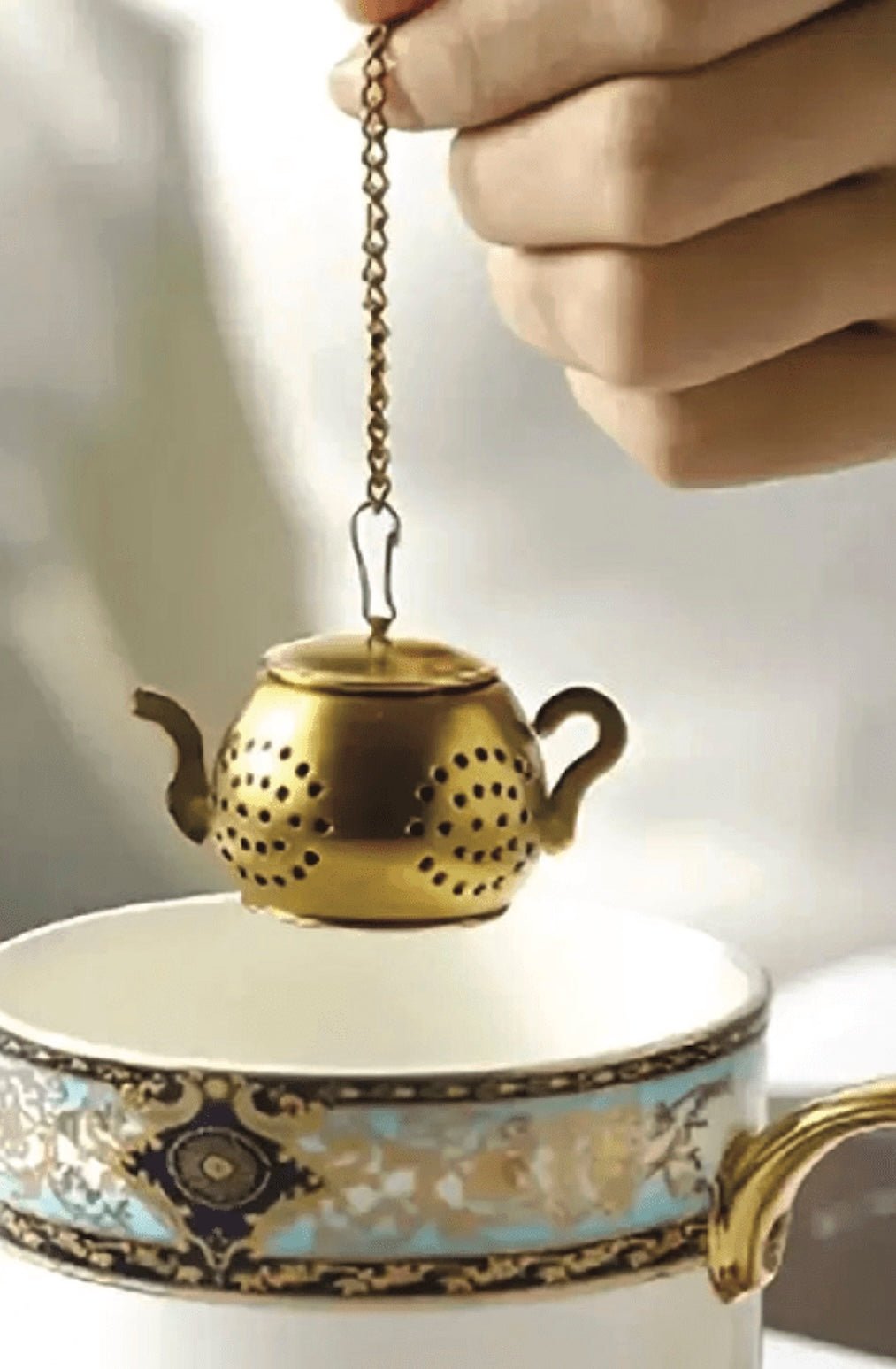 Golden Teapot Shaped Tea Infuser, Tea Drain, Tea strainer - Foxy’s