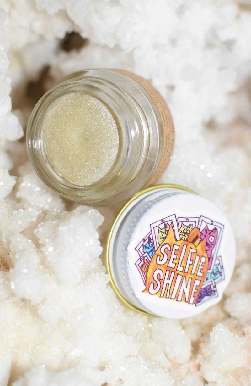 Selfie Shine: Natural Plant - Based Makeup Balm for Dewy Glow ✨ - Foxy’s